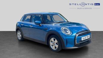 Mini Hatch 1.5 Cooper Classic Hatchback 5dr Petrol Steptronic Euro 6 (s/s) 