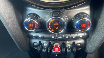 Mini Hatch 1.5 Cooper Classic Hatchback 5dr Petrol Steptronic Euro 6 (s/s) 