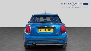 Mini Hatch 1.5 Cooper Classic Hatchback 5dr Petrol Steptronic Euro 6 (s/s) 
