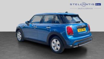 Mini Hatch 1.5 Cooper Classic Hatchback 5dr Petrol Steptronic Euro 6 (s/s) 