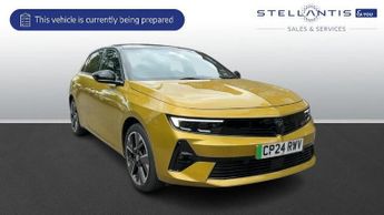 Vauxhall Astra 54kWh Ultimate Hatchback 5dr Electric Auto (156 ps)