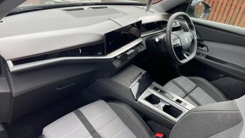 Vauxhall Grandland Electric 73kWh GS SUV 5dr Electric Auto (213 ps)