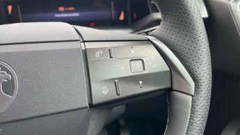 Vauxhall Grandland Electric 73kWh GS SUV 5dr Electric Auto (213 ps)