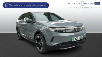 Vauxhall Grandland Electric 73kWh Ultimate SUV 5dr Electric Auto (213 ps)