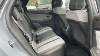 Vauxhall Grandland Electric 73kWh Ultimate SUV 5dr Electric Auto (213 ps)