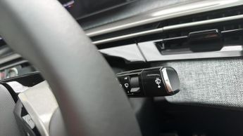 Peugeot 3008 73kWh Allure Auto 5dr