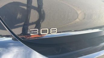 Peugeot 308 1.2 PureTech Allure Premium Hatchback 5dr Petrol EAT Euro 6 (s/s