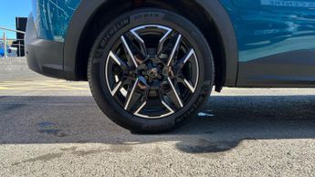 Peugeot 3008 SUV 1.2 Allure SUV 5dr Petrol Hybrid e-DSC6 Euro 6 (s/s) (136 ps)