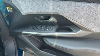 Peugeot 3008 SUV 1.2 Allure SUV 5dr Petrol Hybrid e-DSC6 Euro 6 (s/s) (136 ps)