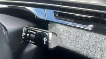 Peugeot 3008 73kWh GT SUV 5dr Electric Auto (210 ps)