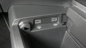 Peugeot 3008 73kWh GT SUV 5dr Electric Auto (210 ps)