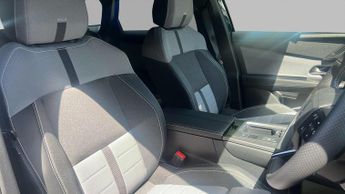 Vauxhall Grandland Electric 73kWh GS SUV 5dr Electric Auto (213 ps)