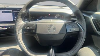 Vauxhall Grandland Electric 73kWh GS SUV 5dr Electric Auto (213 ps)
