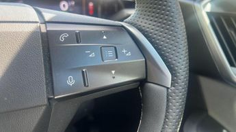 Vauxhall Grandland Electric 73kWh GS SUV 5dr Electric Auto (213 ps)
