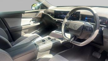 Vauxhall Grandland Electric 73kWh GS SUV 5dr Electric Auto (213 ps)