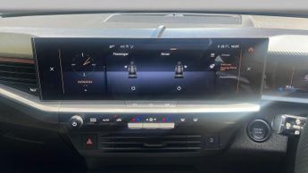 Vauxhall Grandland Electric 73kWh GS SUV 5dr Electric Auto (213 ps)
