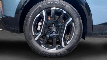 Peugeot 3008 73kWh GT SUV 5dr Electric Auto (210 ps)
