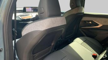 Peugeot 3008 73kWh GT SUV 5dr Electric Auto (210 ps)