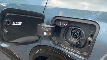 Peugeot 3008 73kWh GT SUV 5dr Electric Auto (210 ps)