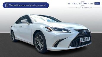 Lexus ES 2.5 300h Saloon 4dr Petrol Hybrid E-CVT Euro 6 (s/s) (218 ps)