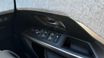 Peugeot 3008 73kWh GT SUV 5dr Electric Auto (210 ps)