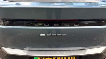 Peugeot 3008 73kWh GT SUV 5dr Electric Auto (210 ps)