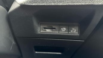 Peugeot 3008 73kWh GT SUV 5dr Electric Auto (210 ps)