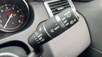 Land Rover Discovery Sport 2.0 Si4 HSE SUV 5dr Petrol Auto 4WD Euro 6 (s/s) (240 ps)