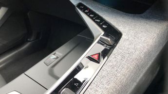 Peugeot 3008 73kWh GT SUV 5dr Electric Auto (210 ps)