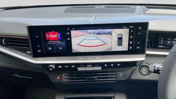Vauxhall Grandland 1.2 Ultimate SUV 5dr Petrol Hybrid e-DCT Euro 6 (s/s) (145 ps)