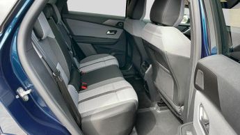 Vauxhall Grandland 1.2 Ultimate SUV 5dr Petrol Hybrid e-DCT Euro 6 (s/s) (145 ps)