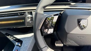 Peugeot 3008 73kWh GT SUV 5dr Electric Auto (210 ps)