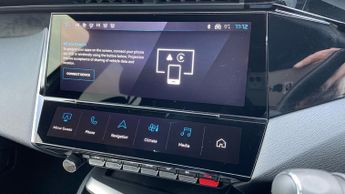 Peugeot 308 54kWh GT Hatchback 5dr Electric Auto (156 ps)