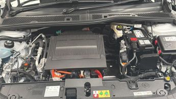 Peugeot 208 50kWh Allure Hatchback 5dr Electric Auto (7.4kW Charger) (136 ps
