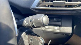 Peugeot 3008 SUV 1.2 PureTech Allure SUV 5dr Petrol EAT Euro 6 (s/s) (130 ps)