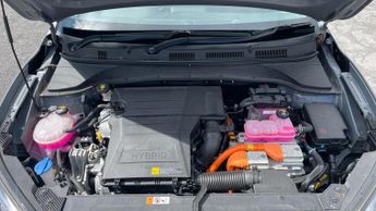 Hyundai Kona 1.6 h-GDi Premium SUV 5dr Petrol Hybrid DCT Euro 6 (s/s) (141 ps
