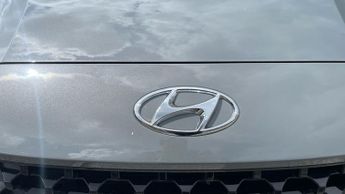 Hyundai Kona 1.6 h-GDi Premium SUV 5dr Petrol Hybrid DCT Euro 6 (s/s) (141 ps