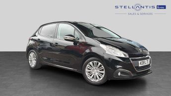 Peugeot 208 1.2 PureTech Signature Hatchback 5dr Petrol Manual Euro 6 (s/s) 