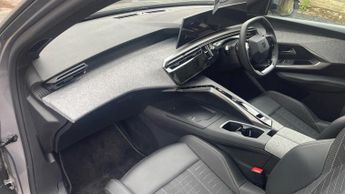 Peugeot 3008 73kWh GT SUV 5dr Electric Auto (210 ps)
