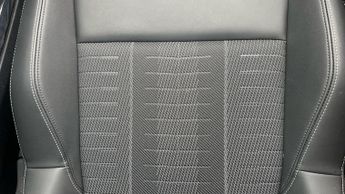 Peugeot 3008 73kWh GT SUV 5dr Electric Auto (210 ps)