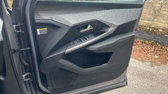 Peugeot 3008 73kWh GT SUV 5dr Electric Auto (210 ps)
