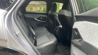 Peugeot 3008 73kWh GT SUV 5dr Electric Auto (210 ps)