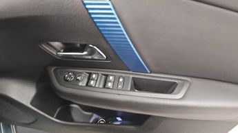 Citroen C4 50kWh Shine Plus Hatchback 5dr Electric Auto (7.4kW Charger) (13