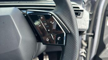 Peugeot 5008 73kWh GT SUV 5dr Electric Auto (210 ps)