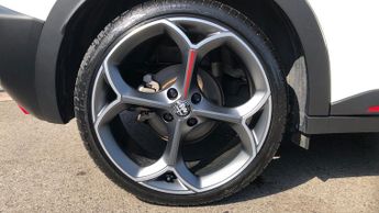 Alfa Romeo Junior 54kWh Elettrica Veloce SUV 5dr Electric Auto (280 ps)