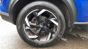 Nissan Juke 1.0 DIG-T N-Connecta SUV 5dr Petrol DCT Auto Euro 6 (s/s) (114 p
