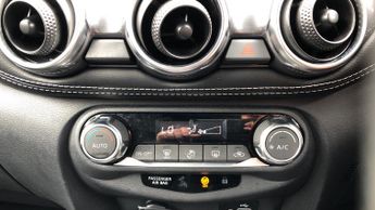 Nissan Juke 1.0 DIG-T N-Connecta SUV 5dr Petrol DCT Auto Euro 6 (s/s) (114 p