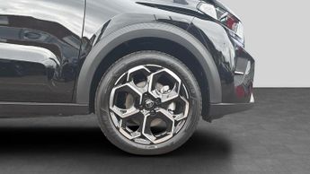 Citroen C3 1.2 Hybrid MAX Hatchback 5dr Petrol Hybrid e-DSC Euro 6 (s/s) (1