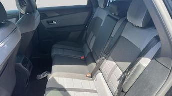 Vauxhall Grandland 1.2 Ultimate SUV 5dr Petrol Hybrid e-DCT Euro 6 (s/s) (136 ps)