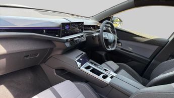 Vauxhall Grandland Electric 73kWh Ultimate SUV 5dr Electric Auto (213 ps)